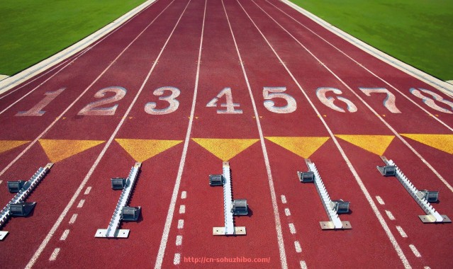 搜狐体育直播-朱·霍乐迪在雄鹿防守体系中的作用为总冠军保驾护航